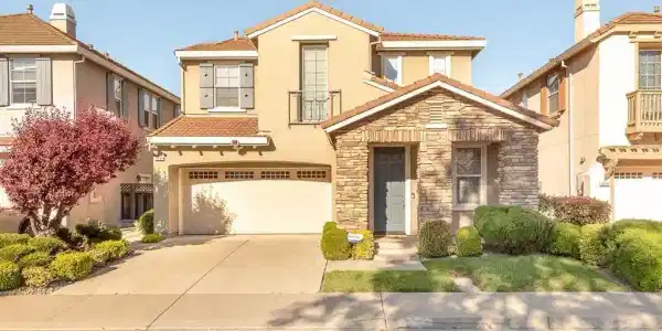 34187 Governo Dr