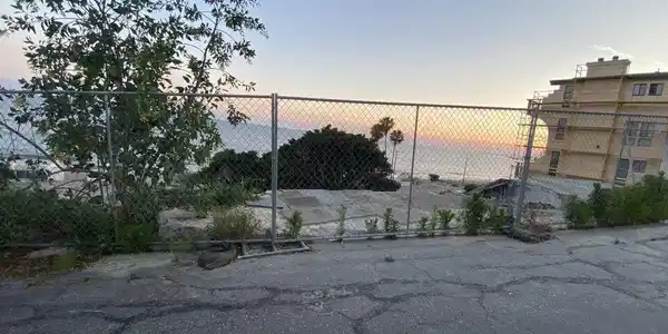 21350 Rambla Vista