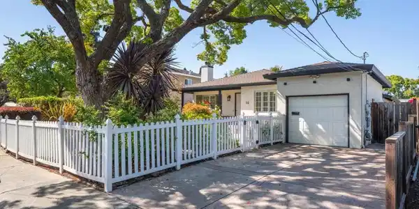 10 Greenwood Lane