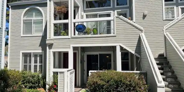 815 Portwalk Place