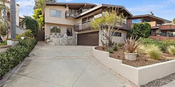 159 Crescent Bay Drive
