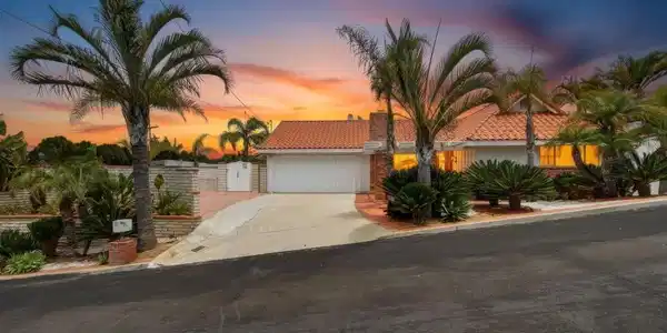 308 Leeann Ln