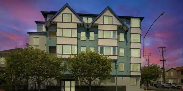 252 International Blvd