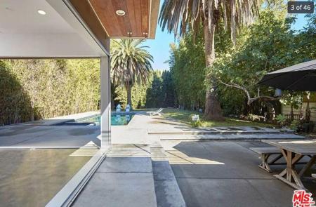 4430 Lindblade Drive