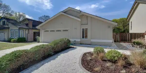 33787 Shylock Dr
