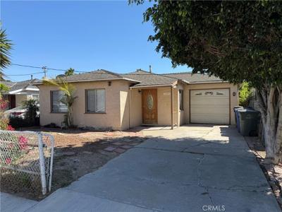 1040 W 220th