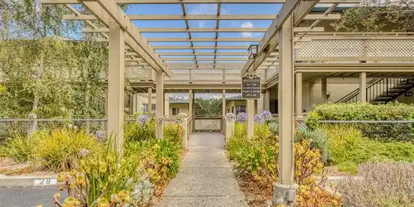 432 Quail Run Court