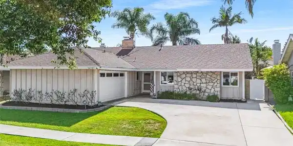 16381 Magellan Lane