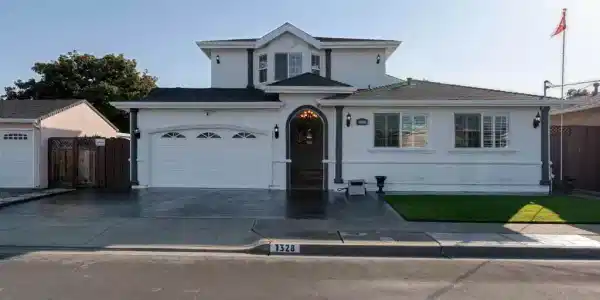 1328 Mcbride Ln