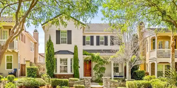 2669 Paradise Road