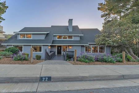 22 Deer Forest Drive