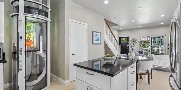 838 C Ave.