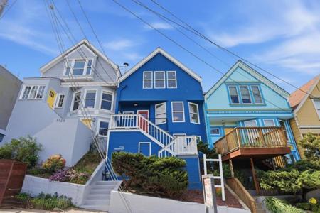 1116 Diamond Street