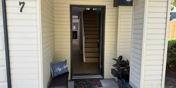 421 Sierra Vista Avenue