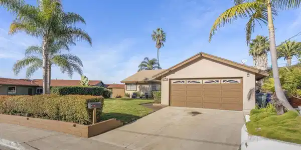 1007 Genie Ln