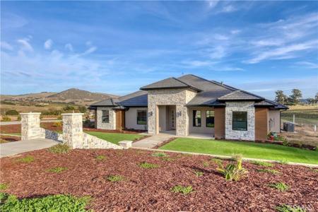 155 Vista Montana Ln