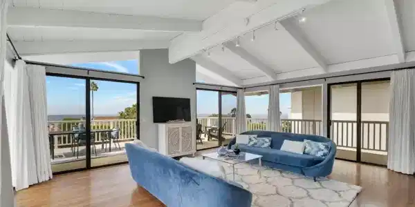 2520 Via Sanchez