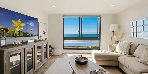 4667 Ocean Blvd