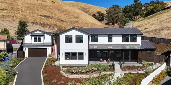 231 Cavalo Court