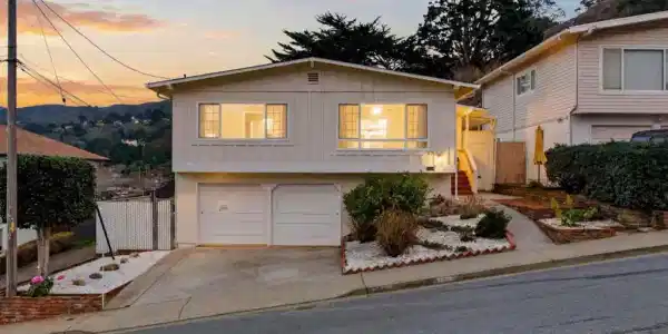 1516 Valdez Way