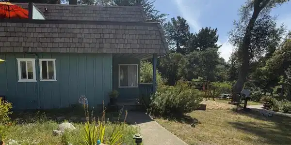 6026 SOQUEL Drive