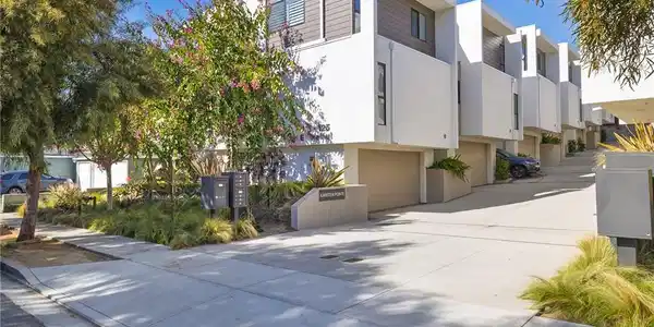 121 E Walnut Avenue