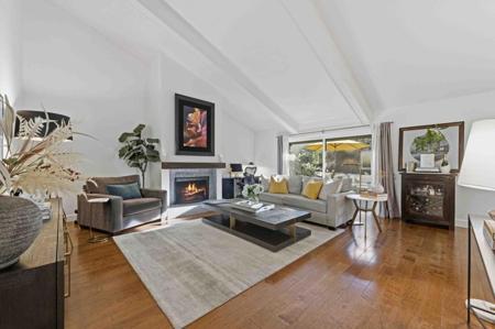 1115 Crestview Drive