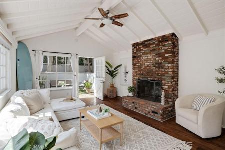 525 Manhattan Beach Blvd