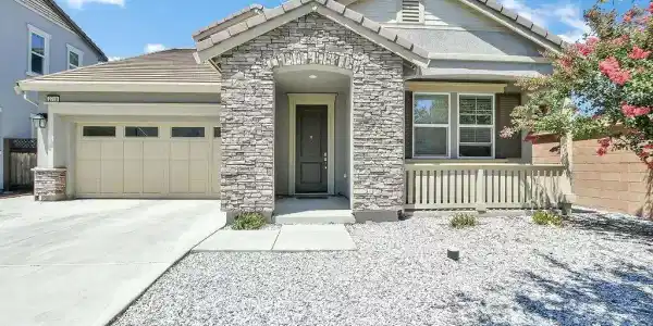 2710 Claudia Ln