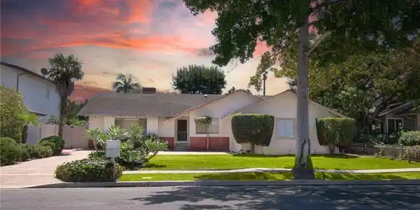 2032 Aliso Avenue