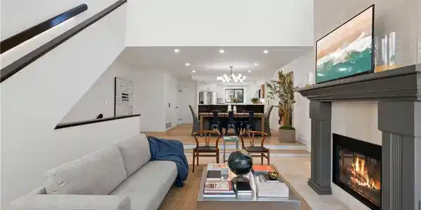 2110 Neilson Way