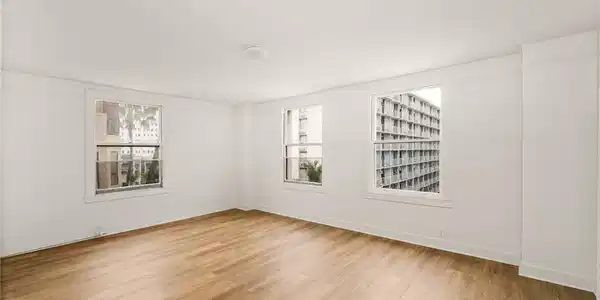 455 E Ocean Boulevard