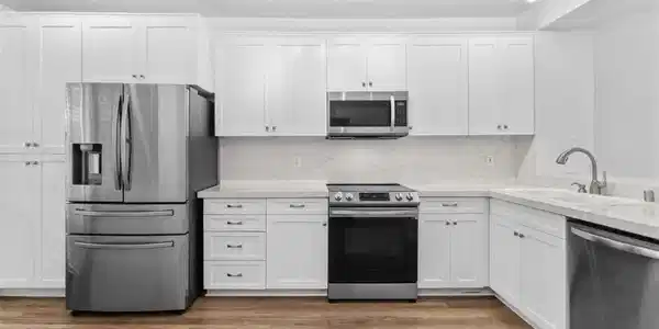 20331 Bluffside Circle