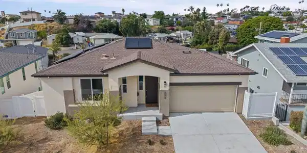 5270 San Bernardo Ter