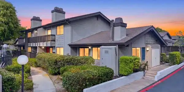 8356 Via Sonoma