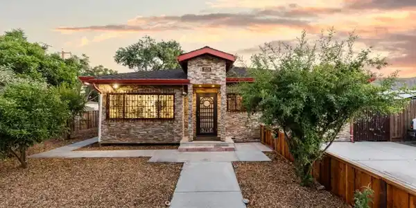2536 Amethyst Drive