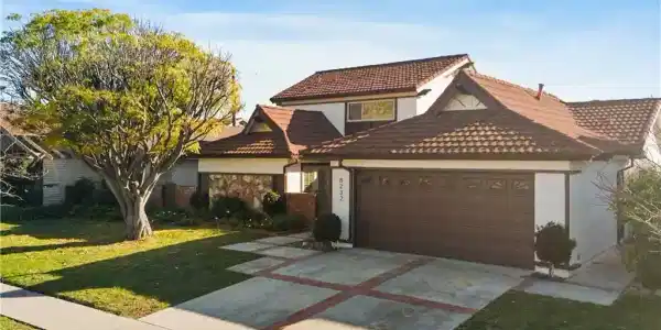8232 Mandeville