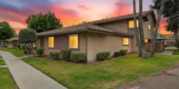 1316 W San Ysidro