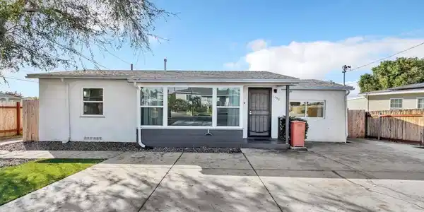 1198 Tobias Dr