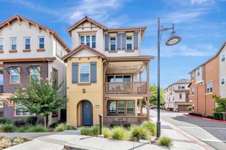 1610 Hidden Creek Lane