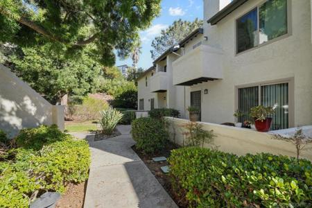6655 Canyon Rim Row