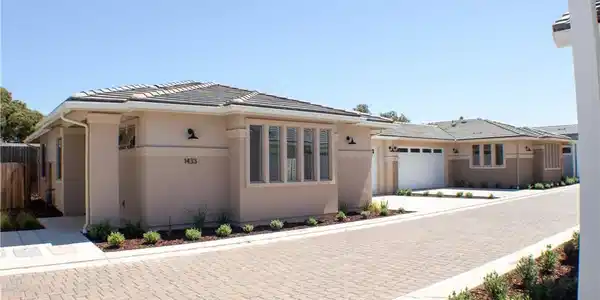 1484 Ronald Way