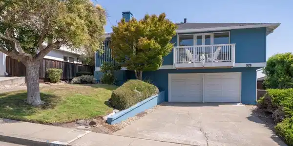 928 Evergreen Way