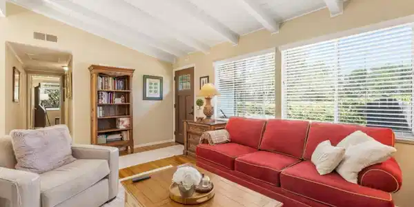 17 Loma Vista Place