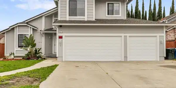 425 Sandy Hill Ct