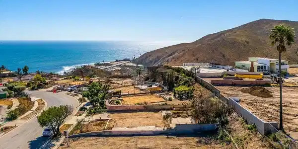 3735 Malibu Vista Drive