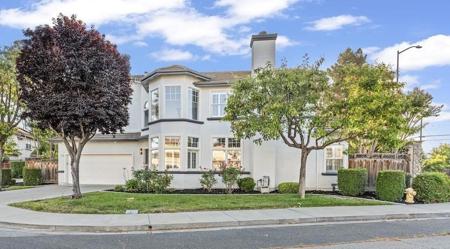 38101 Cambridge Court