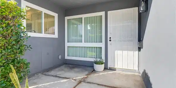 2408 Saratoga Way