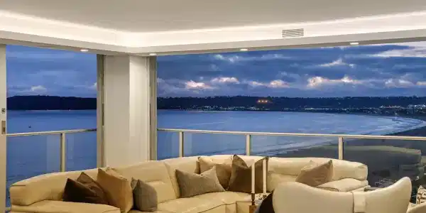 1710 Avenida del Mundo