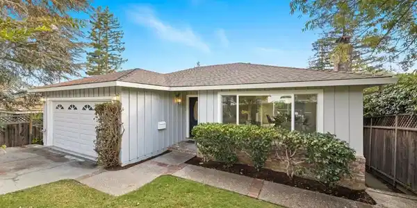 1471 Cordilleras Avenue